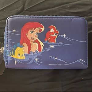 Ariel loungefly zip around wallet